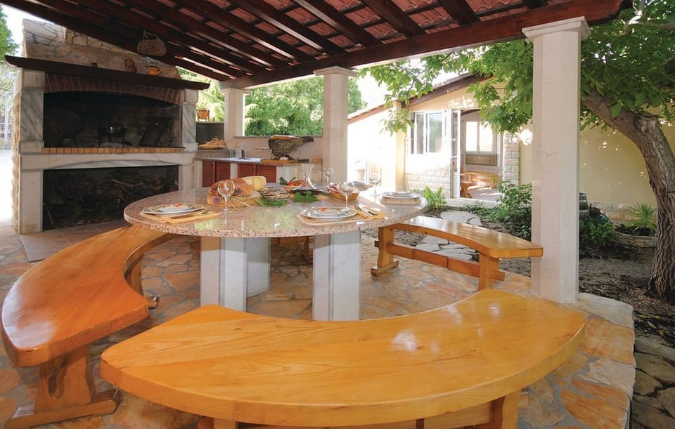House (Four Bedroom Holiday Home with Sauna ) | Terrace/patio