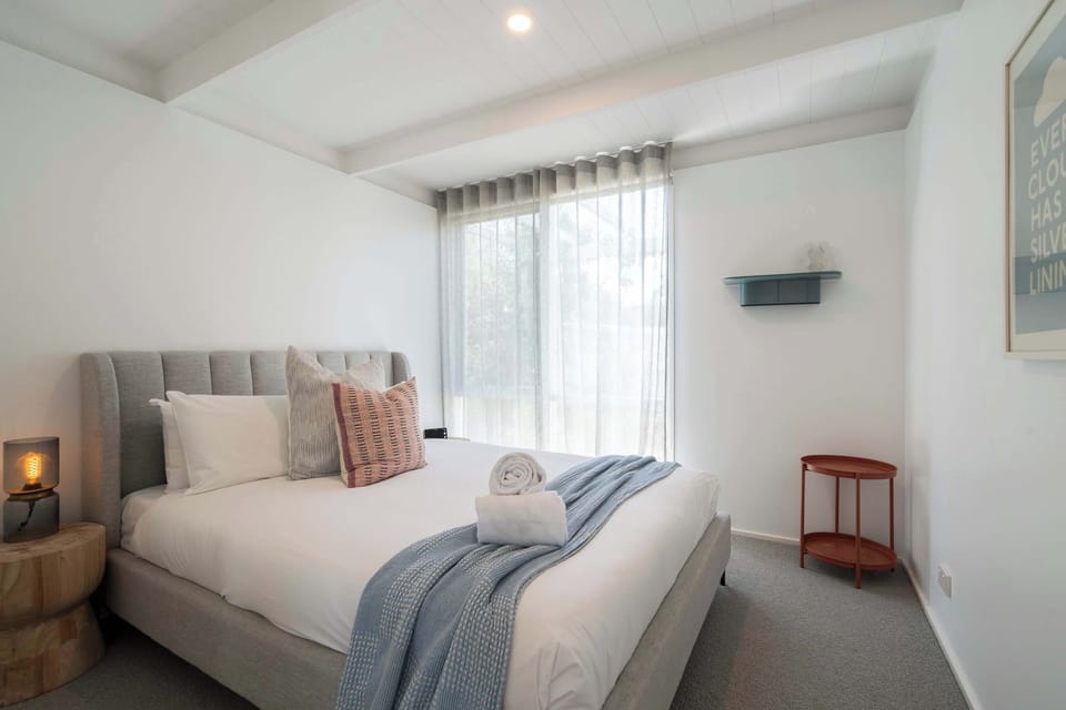 Bedroom 3 - Queen bed