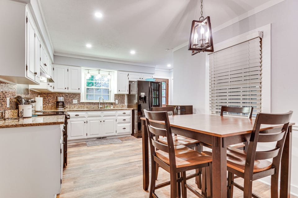 Kitchen & Dining Area | Drip Coffee Maker | Dishwasher