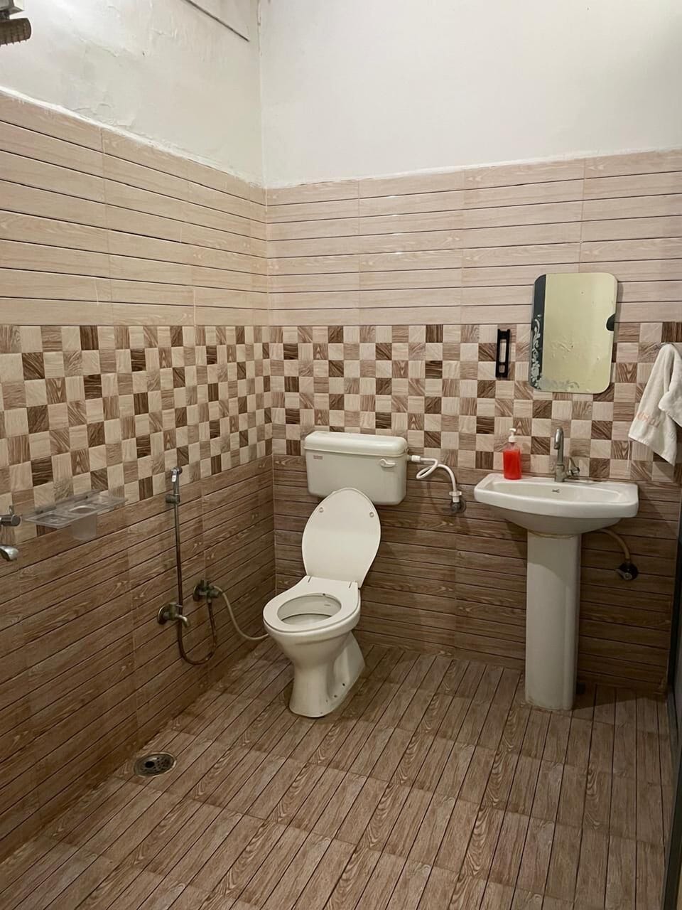 Deluxe Room | Bathroom