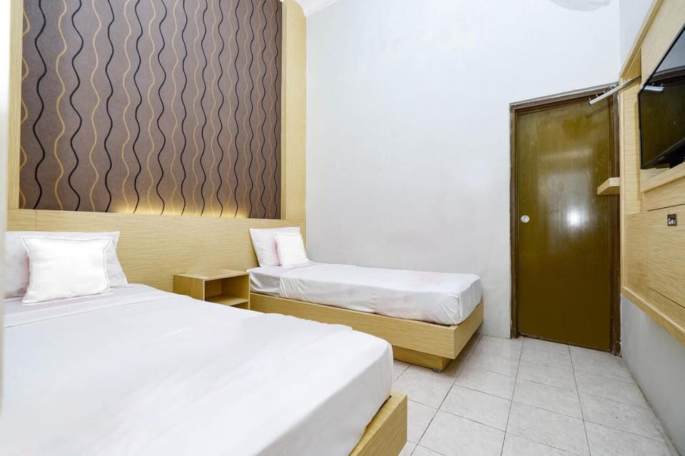 Standard Twin Room | Free WiFi