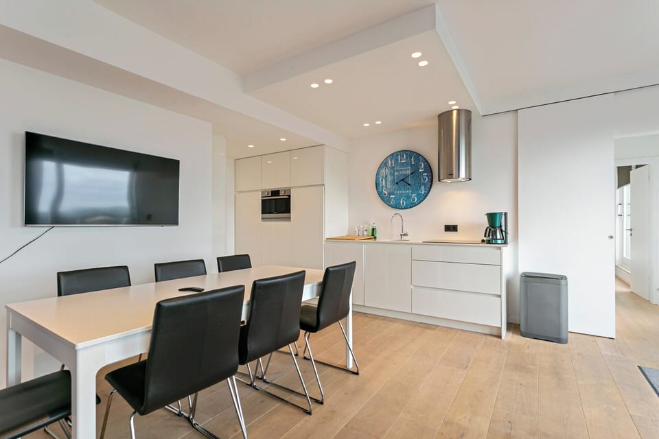 Apartment | Dining