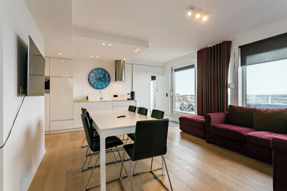 Apartment | Dining