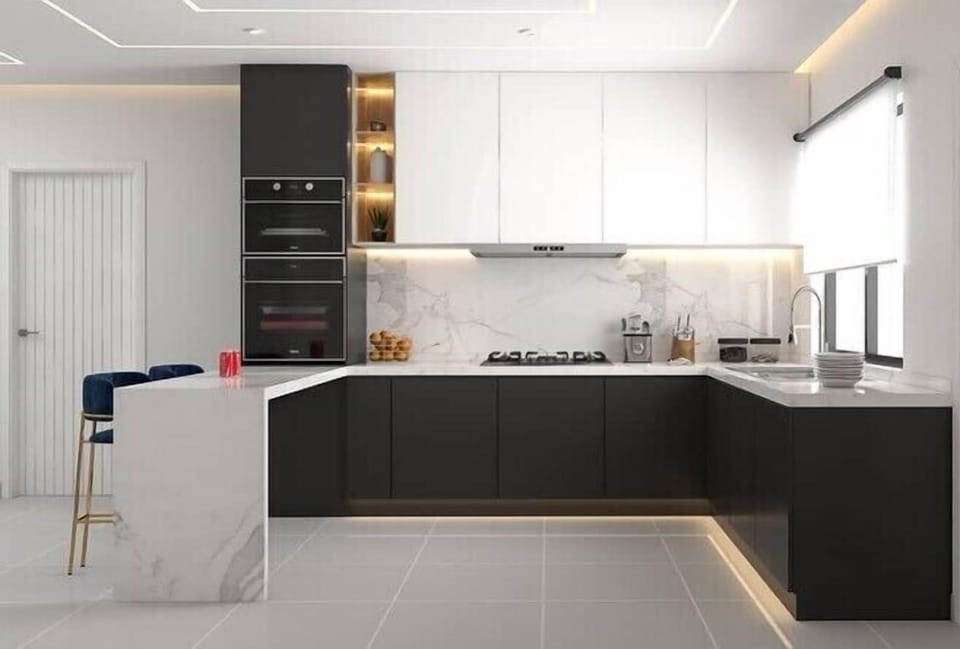 Economy Apartment, Balcony, City View | Private kitchen | Fridge, microwave, oven, stovetop