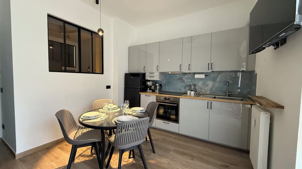 Apartment (1 Bedroom) | Interior