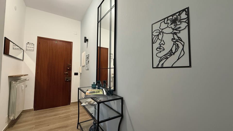 Apartment (1 Bedroom) | Interior
