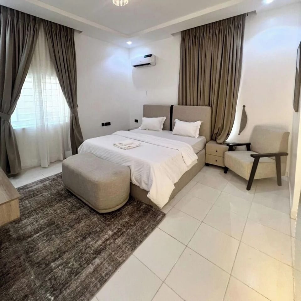 Comfort Room, Balcony, City View | Desk, laptop workspace, free WiFi