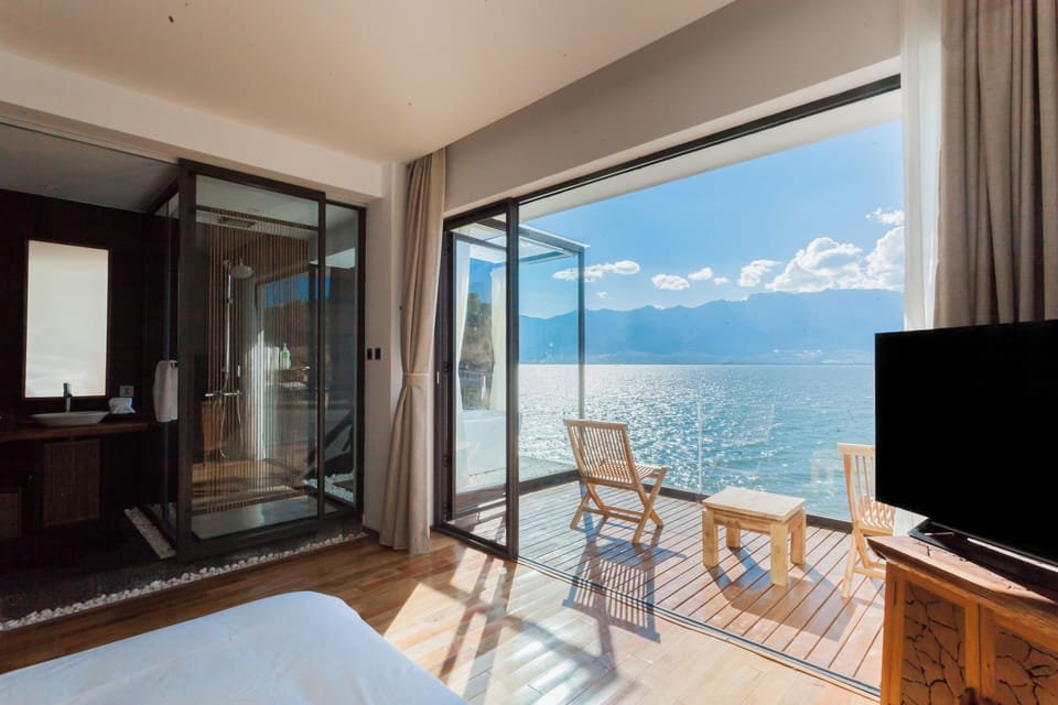 Luxury Double Room, Private Bathroom, Lake View | Desk, laptop workspace, WiFi (free)