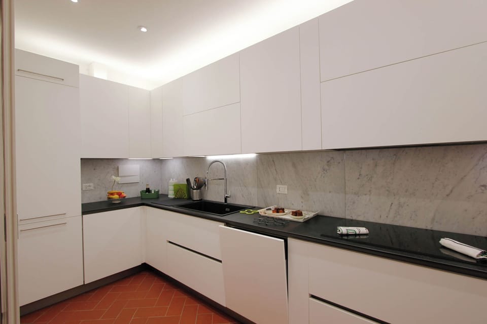 Apartment, Garden View | Private kitchen | Electric kettle, toaster