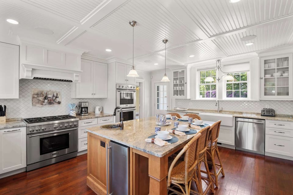 Main House, kitchen
