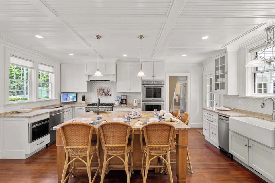 Main House, kitchen