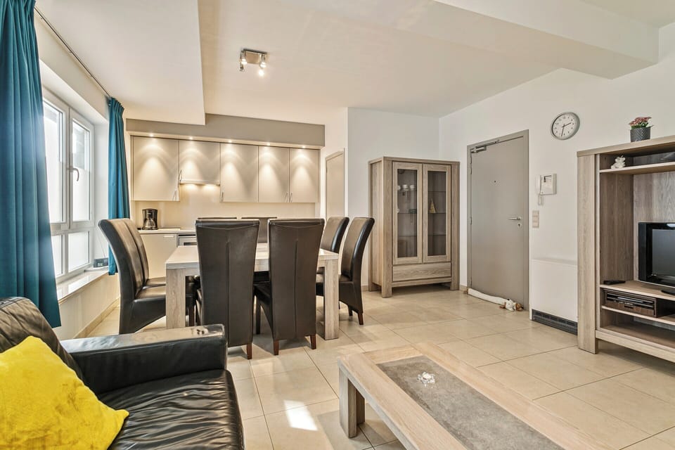 Apartment | Dining