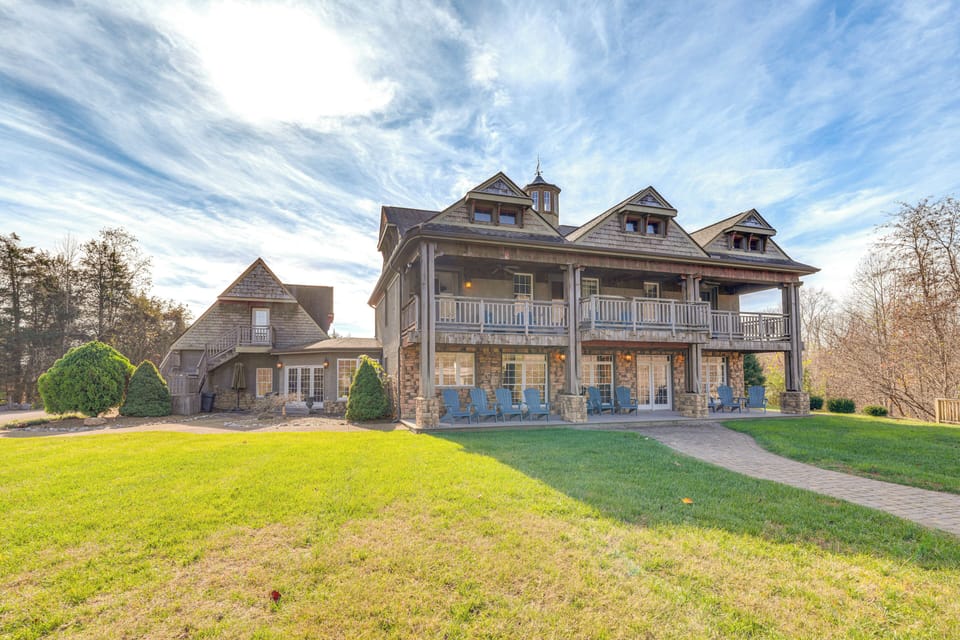 House (5 Bedrooms) | Interior