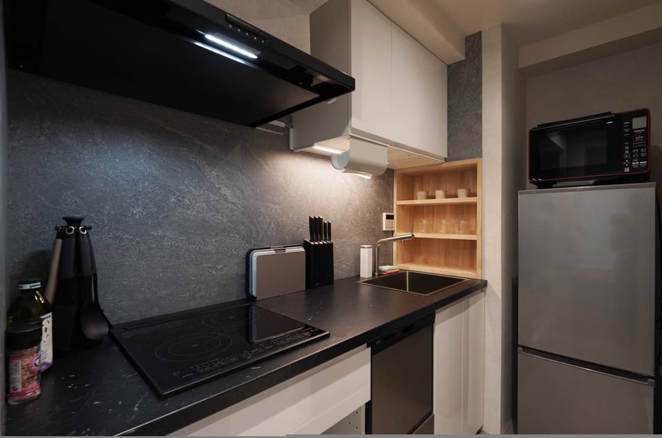 House | 1 bedroom, desk