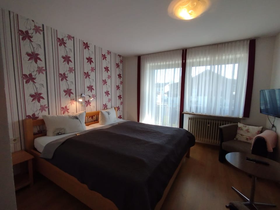 Double Room, Balcony | Free WiFi