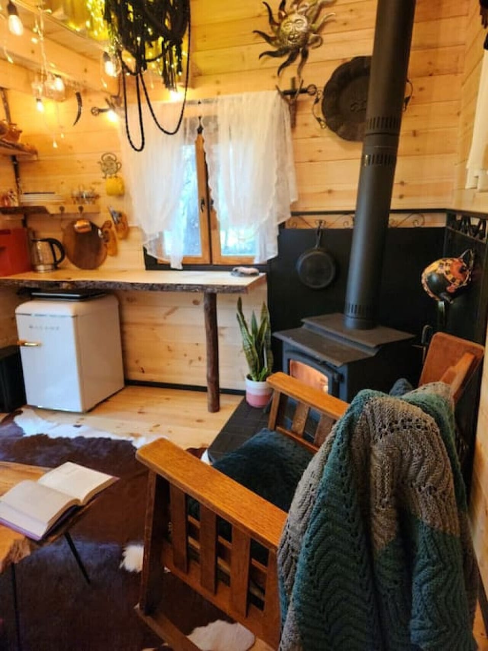 First-Level Kitchenette in Cabin Lounge