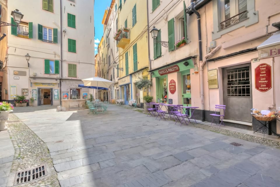 Family Apartment, 1 Bedroom, Microwave (La Perla, Walk to Casino & Old Town) | Outdoor dining