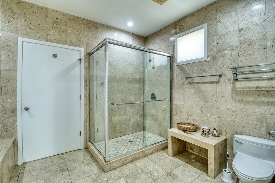 www.cherrygrovebeachhouses.com