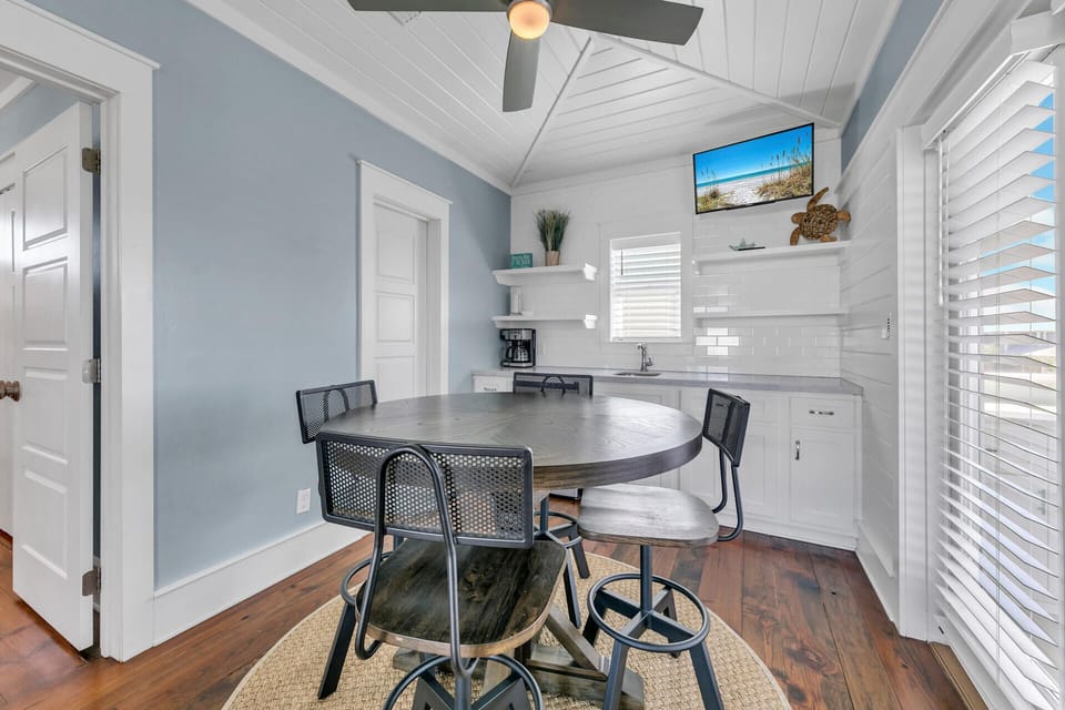 Third floor cafe area