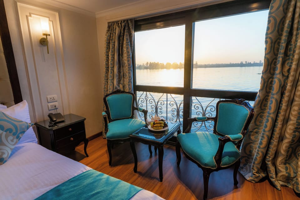 In-room safe, desk, laptop workspace, free WiFi