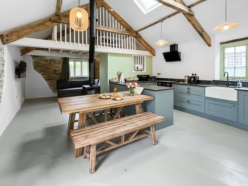 Open plan living space | The Granary, Tavistock