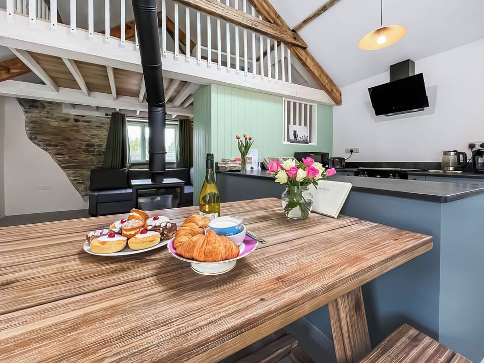 Open plan living space | The Granary, Tavistock