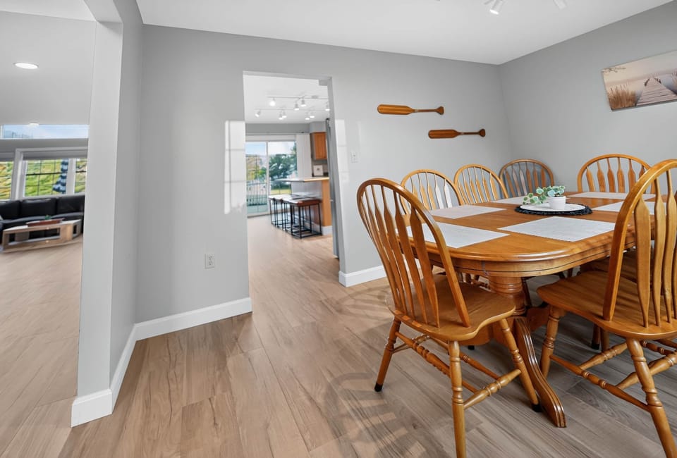 Dining Room 4