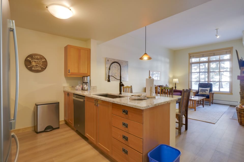 Indoors, Floor, Flooring, Lamp, Kitchen