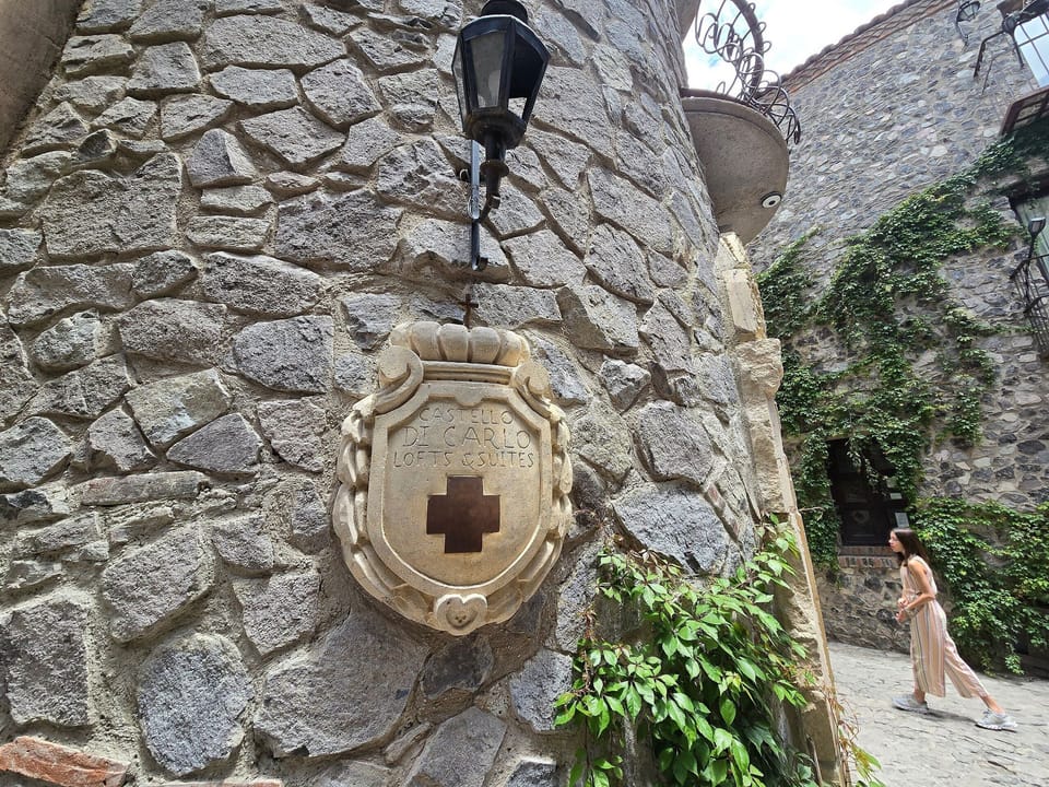 Facade / entrance