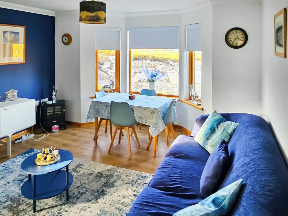 Living room/dining room | Pine View, Gisla, Isle of Lewis