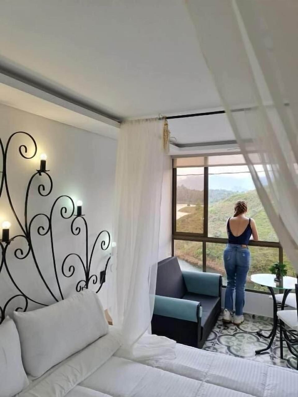 Premium bedding, down comforters, minibar, laptop workspace