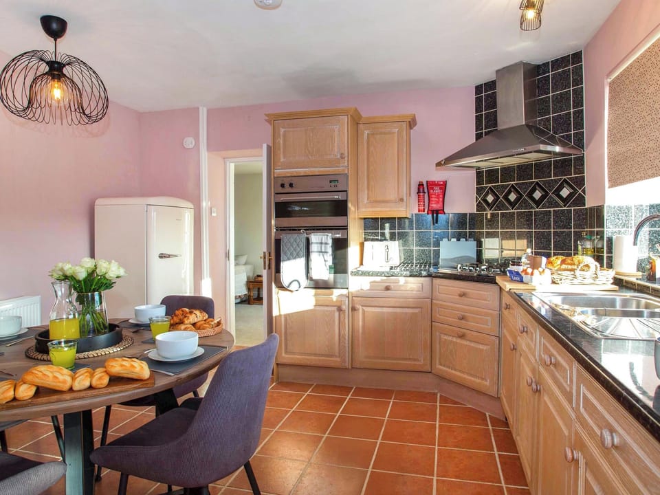 Kitchen/diner | Frenchgate Cottage, Richmond