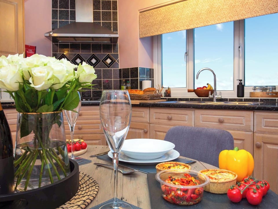 Kitchen/diner | Frenchgate Cottage, Richmond
