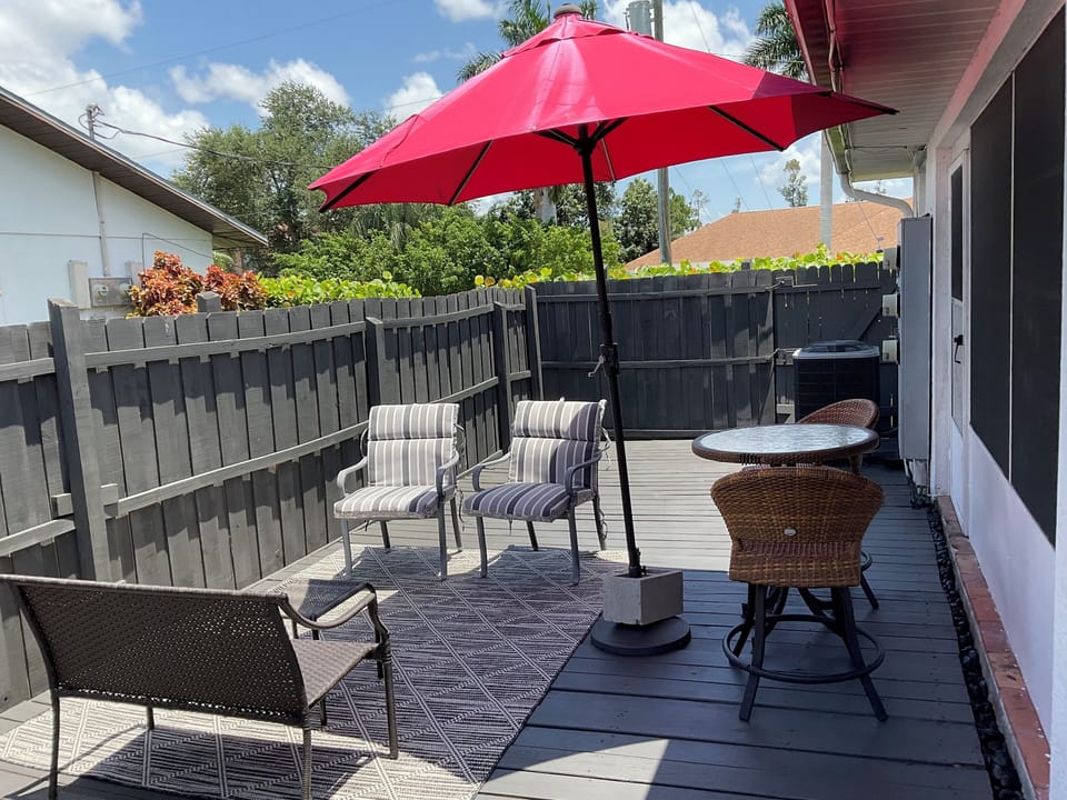 Outdoor dining