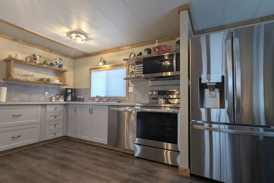 All new stainless steel appliances!  Refrigerator has filtered water and 2 ice makers, one in the door and another in the freezer!