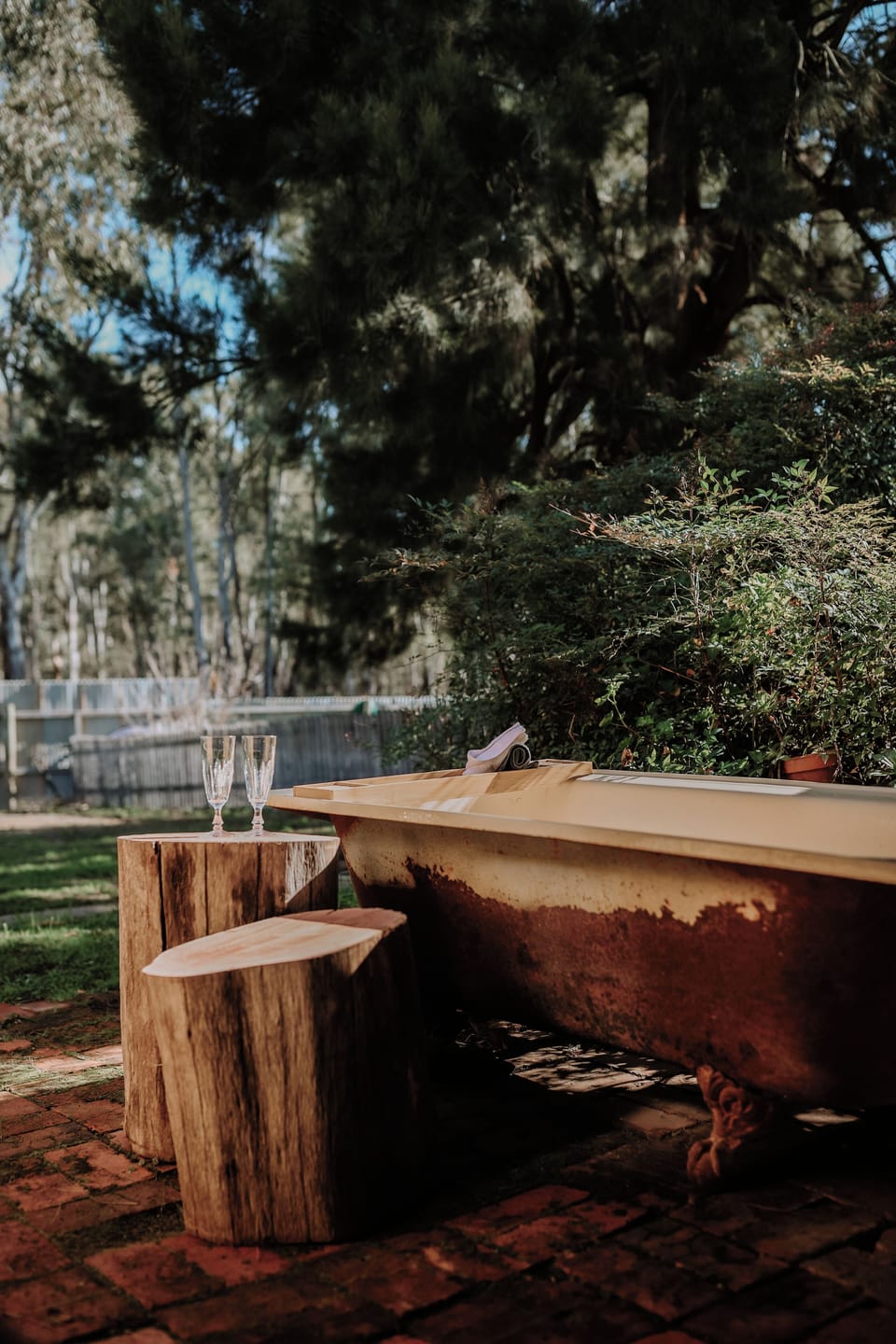 Outdoor spa tub