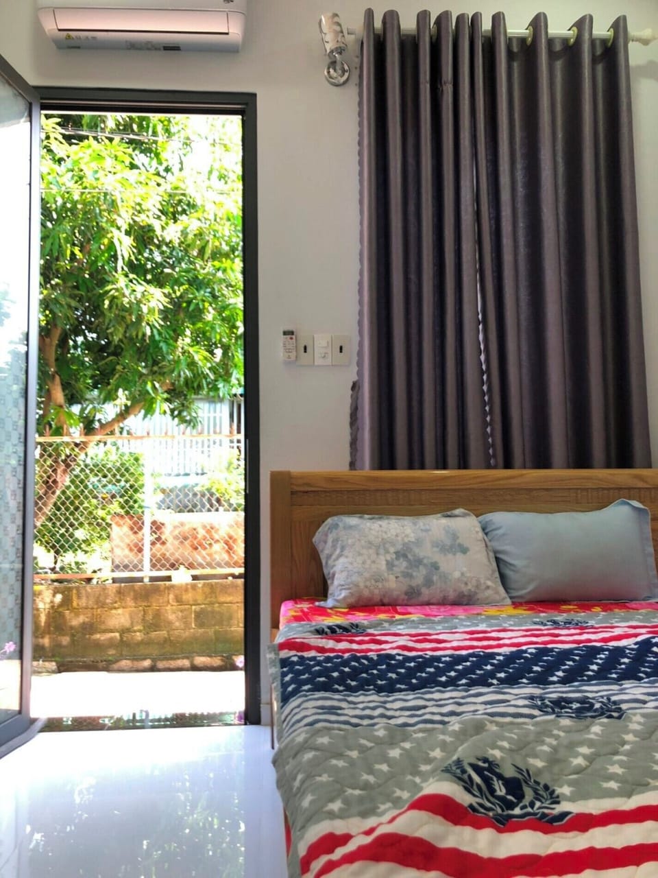 Double Room | Desk, blackout drapes, free WiFi, bed sheets