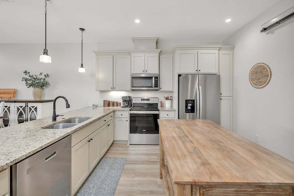 The Moorings #105 - Spacious Kitchen