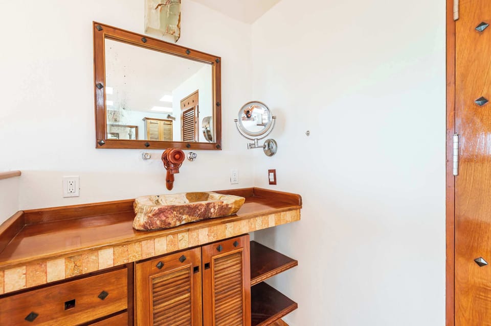 Room sink