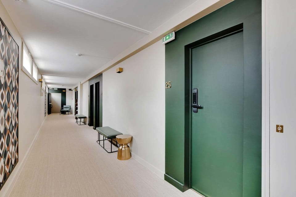 Apartment | Reception