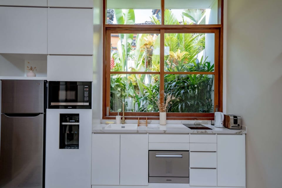 Junior Villa, Patio, Pool View | Private kitchen | Fridge, microwave, stovetop, dishwasher