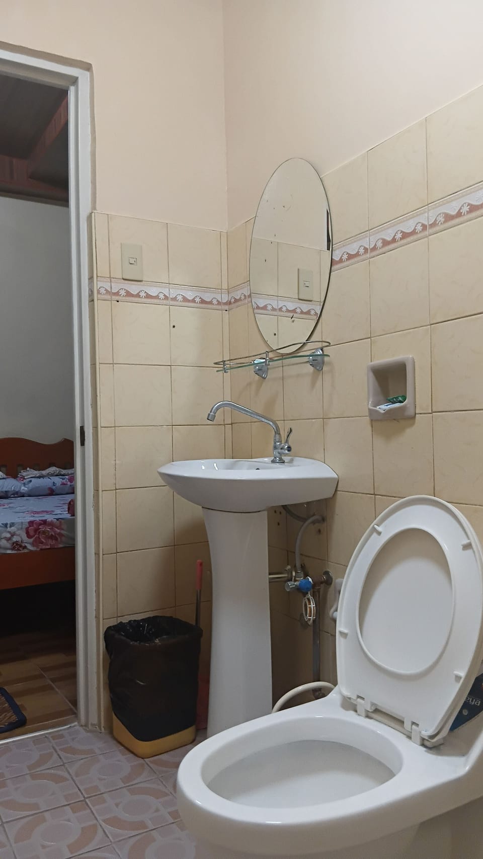 Classic Single Room, Balcony | Bathroom