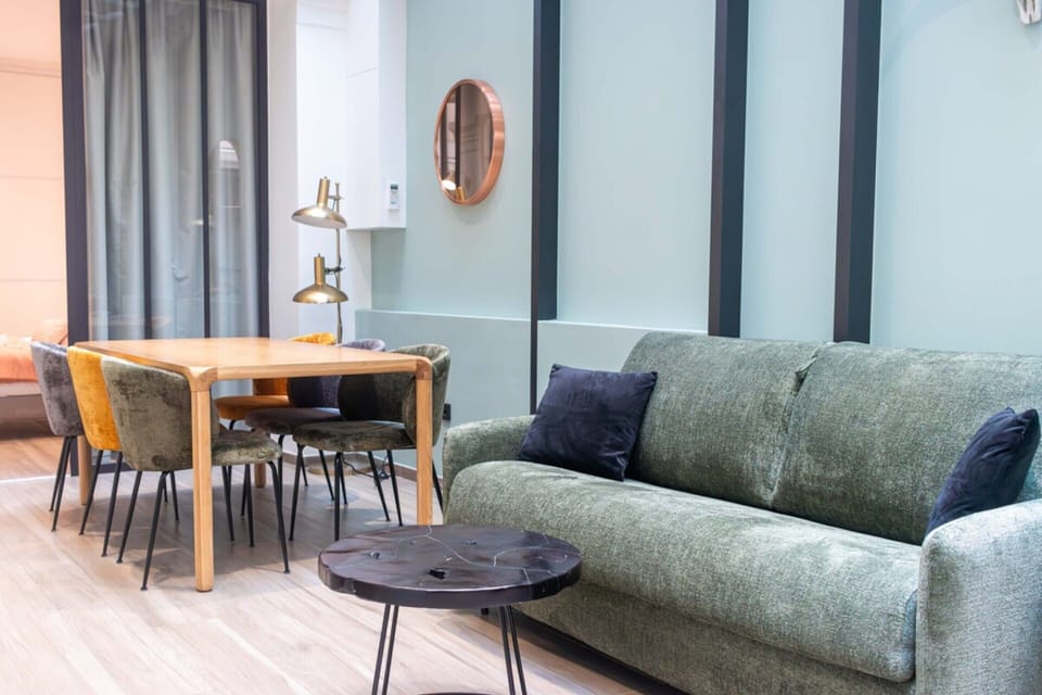 Apartment | Dining