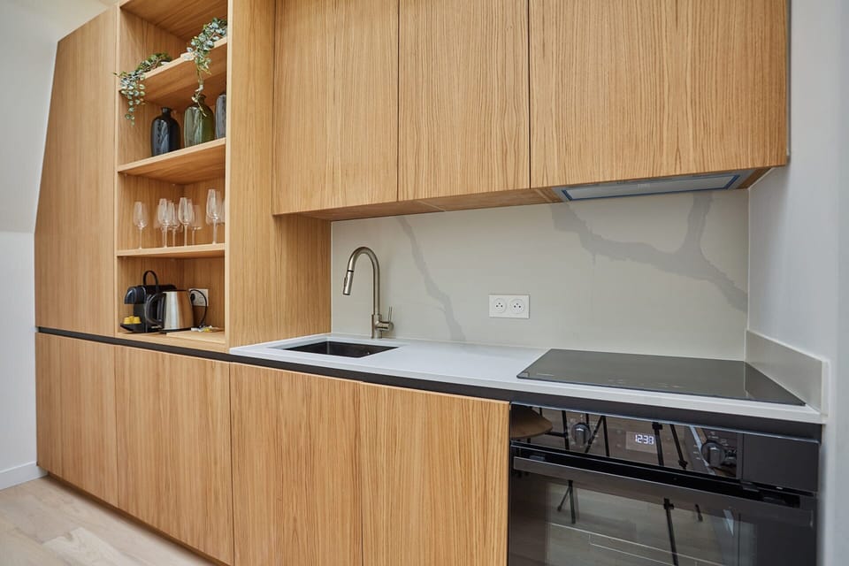 Apartment | Private kitchen | Cookware/dishes/utensils
