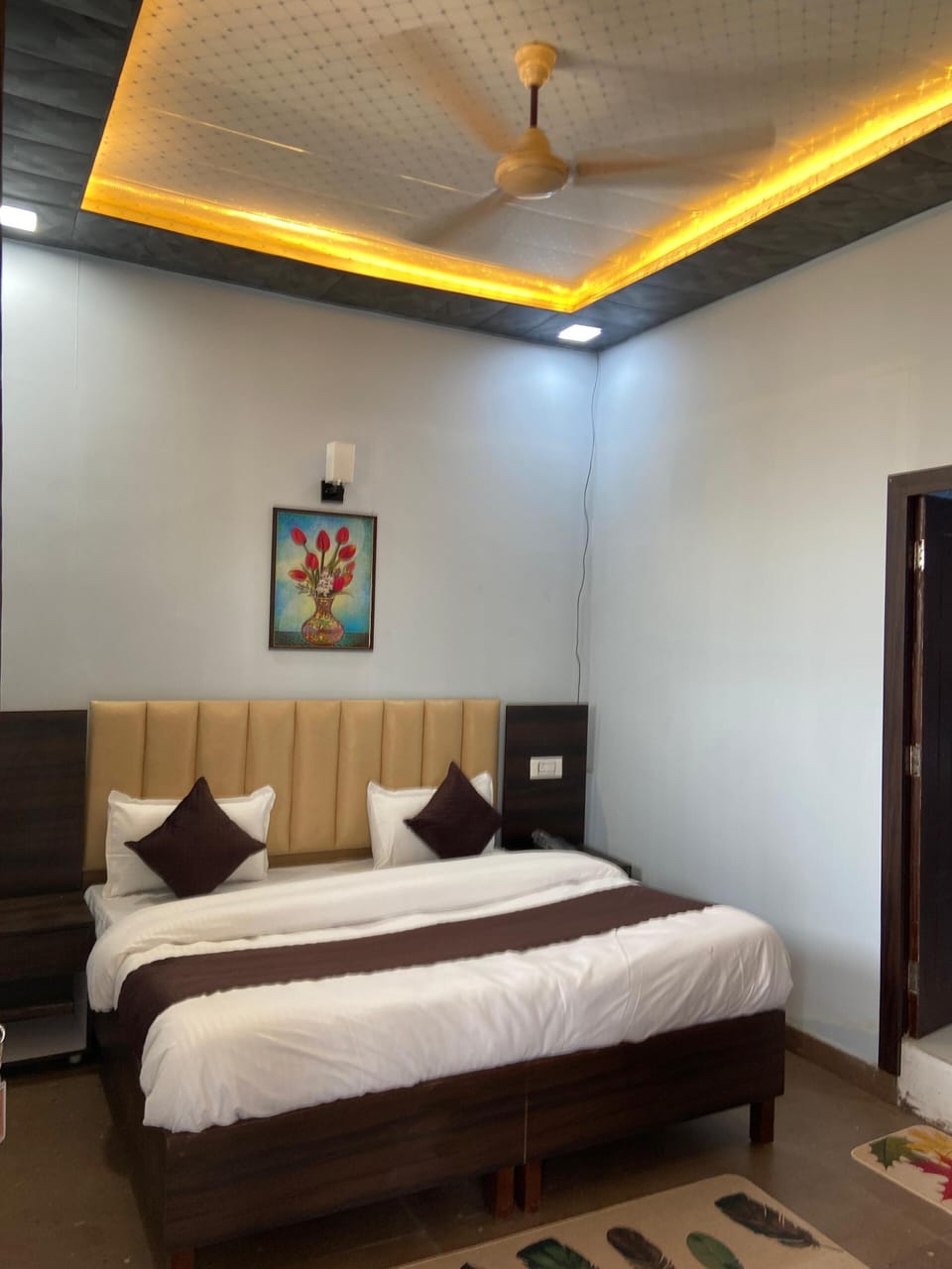 Deluxe Double Room, 1 Bedroom, City View | Desk, laptop workspace, soundproofing, free WiFi