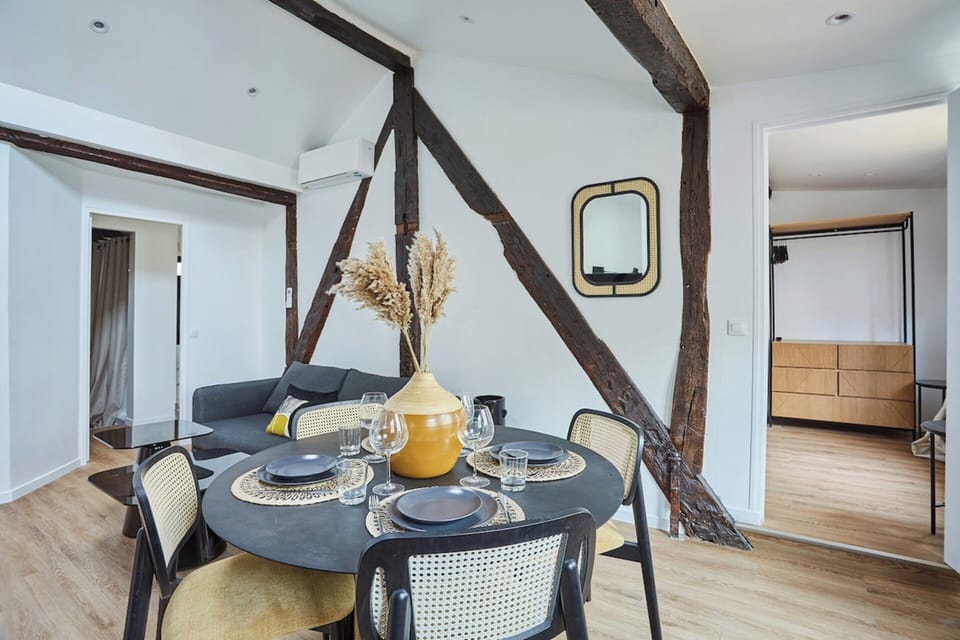 Apartment | Dining