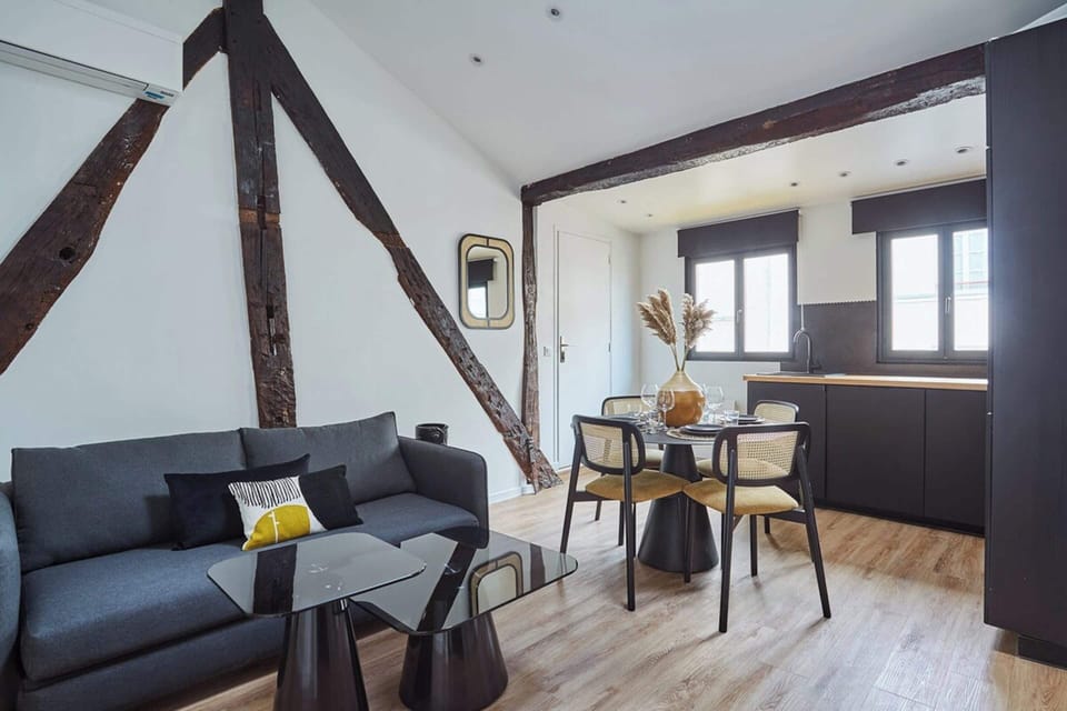 Apartment | Living area