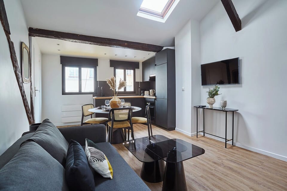 Apartment | Living area