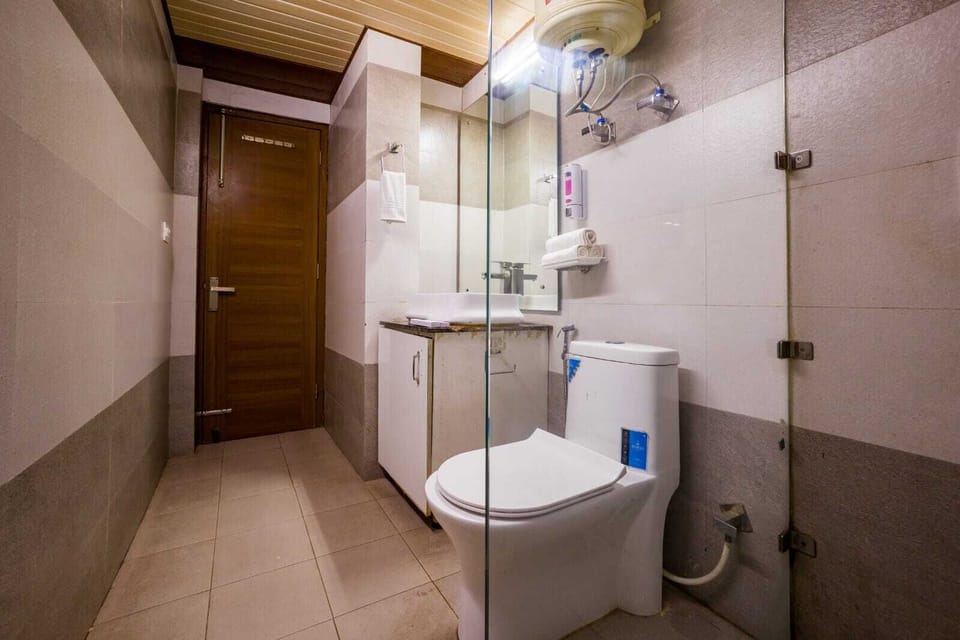 Deluxe Room | Bathroom