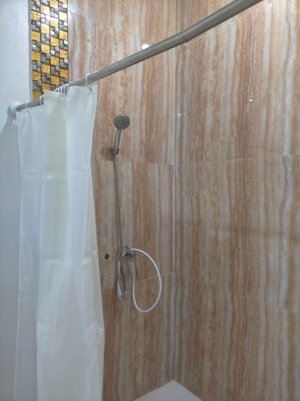 Shower, rainfall showerhead, bidet